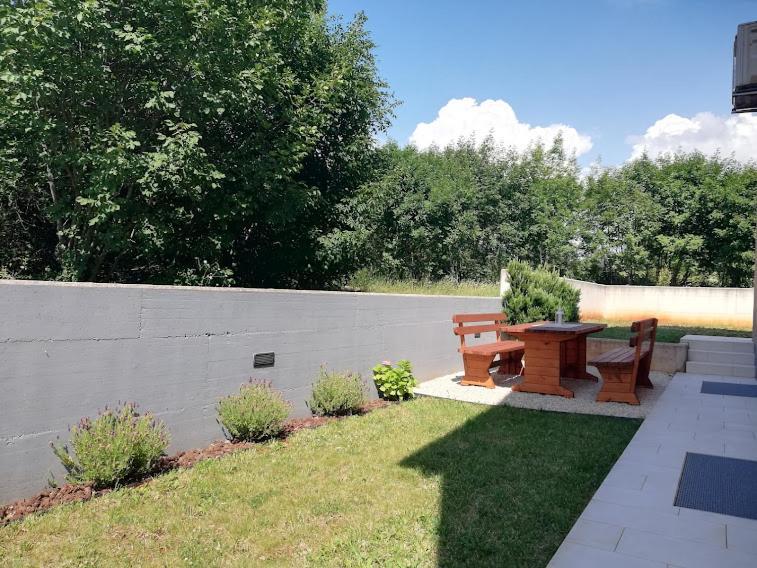 Apartments Oleander Lovrecica-Residence With Pool Extérieur photo